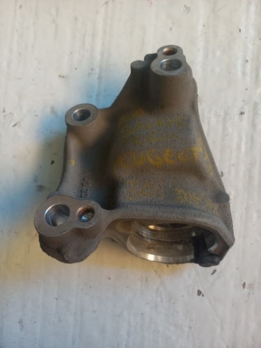 Soporte De Flecha Derecha Std De Peugeot 301 Modelo 2021 (Usado)