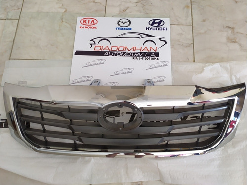 Parrilla Persiana De Bomper Delantero Toyota Hilux 2012- 201