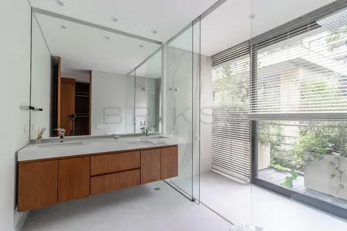 Apartamento En Venta En Los Rosales. Cod V5570