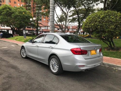 Bmw 320i Luxury