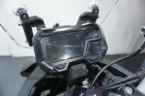 Imagen 17 de 25 de Voge 300 Ds Con Baul De Regalo Moto Touring 2023 0km