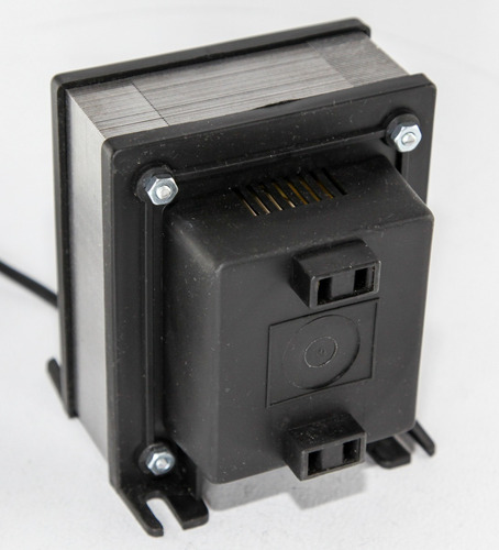 Imagen 2 de 4 de Auto Transformador Fuente 220v - 110v 500w 3 Toma Trafo Htec