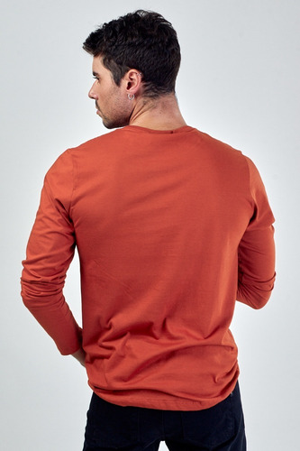 Imagen 2 de 6 de Remera Mosby Est. M/l Kevingston