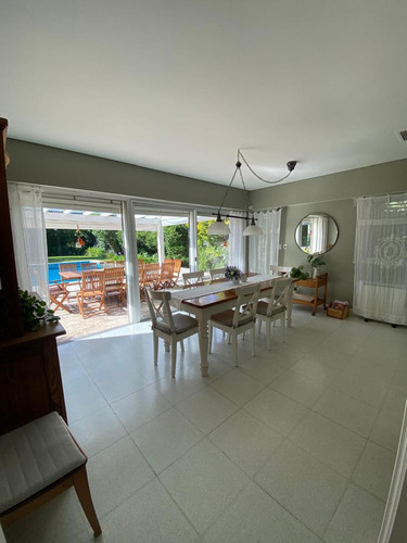 Casa En Lomas De San Isidro