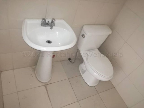 Imagen 16 de 30 de Locales En Venta Zona Centro Barquisimeto 21-18814 #m