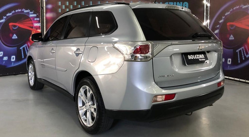 Imagem 4 de 12 de Mitsubishi Outlander 2.0 16v 160cv Aut. 2015/2015