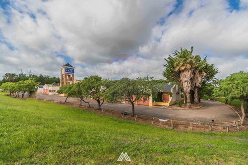Venta De Hotel De Alta Rotatividad En Canelones