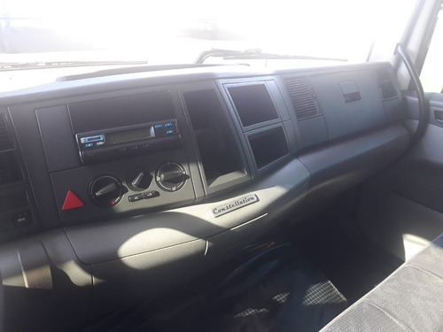 Imagem 6 de 9 de Volkswagen Bitruck 24.280 8x2 Costelation