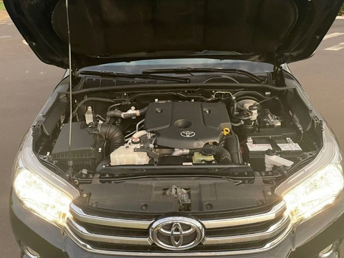 Imagem 6 de 14 de Hilux 2.8 Srv 4x4 Cd 16v Diesel 4p Automático