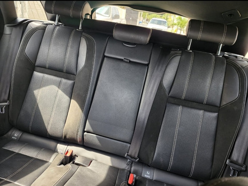 Land Rover Range Rover Velar 2.0 L T/C 250 PS AWD R-D 4 Cilindros
