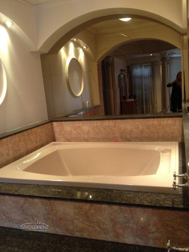 Imperdible Oportunidad Zona Pompeya. Excelente Chalet 6 Ambientes.. 665777