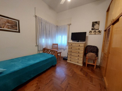 Imagen 4 de 14 de Casa Para 2 Familias En Venta En Quilmes Oeste Centro