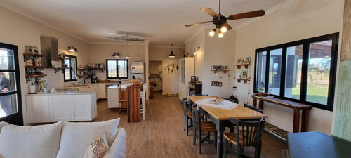 Venta Casa Chacra 4 Ambientes Barrio La Catalina Carlos Keen Lujan