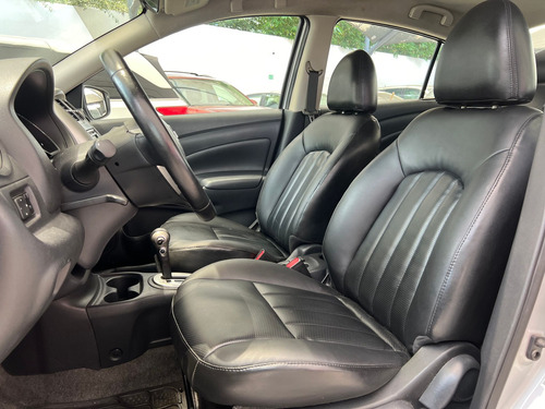 Nissan Versa 1.6 Exclusive At