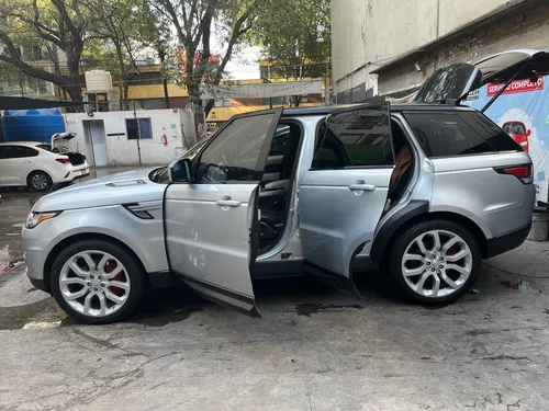 Land Rover Range Rover Sport 5.0l Supercharged At
