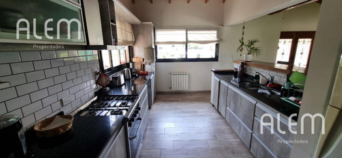 Campo Daromy | Casa En Venta 3 Dormitorios En Pb