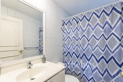 Casa En Venta De 8 Dorm. En Lo Barnechea