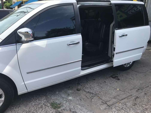 Chrysler Town & Country 2011 3.8 Limited Atx