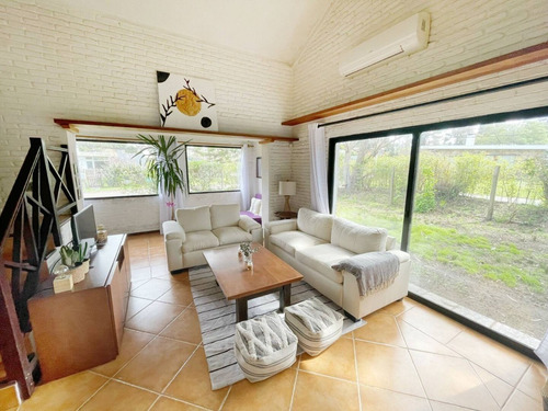 Imagen 2 de 30 de Hermoso Chalet Con Piscina Punta Del Este