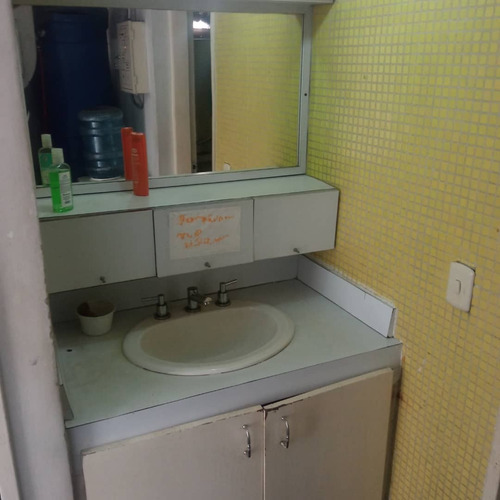 Alquiler De Oficina Con Quince Puestos De Trabajo Ubicada En El Recreo Yc