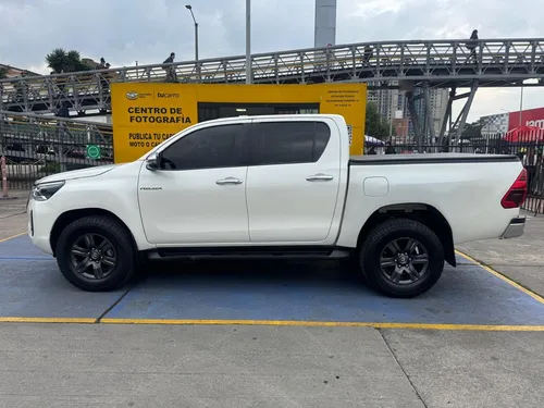 Toyota Hilux 2.4 Automatica Full 4x4