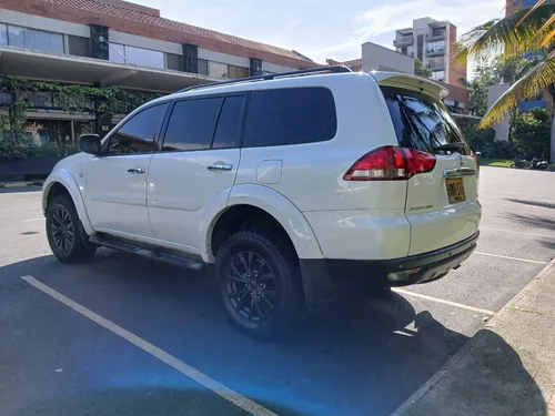 Mitsubishi Nativa 3.0l