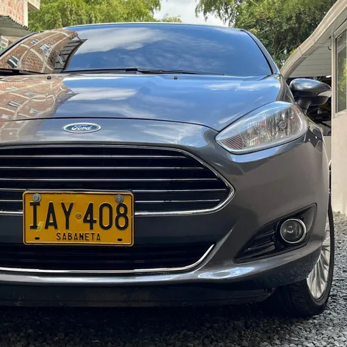 Ford Fiesta TITANIUM TP 1.6CC 2015