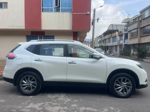 Nissan X-trail Exclusive:motor 2.5, 4*4 , Trasmisión Automat