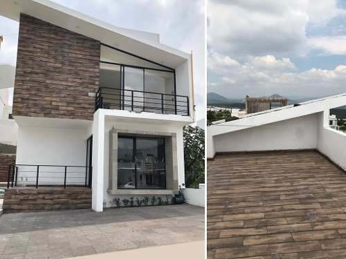 Residencia En Zibatá Club De Golf, 4ta Recámara En Roof Gard