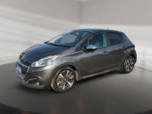 Peugeot 208 Plus