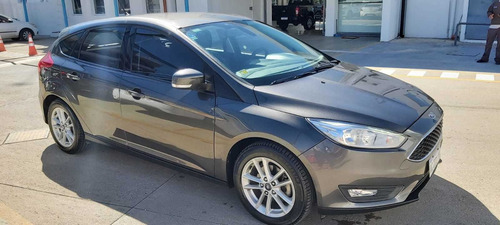 Imagen 3 de 12 de Ford Focus 5p 1.6l N Mt S 2018
