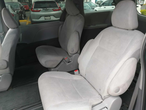 Toyota Sienna 3.5 Le V6 At
