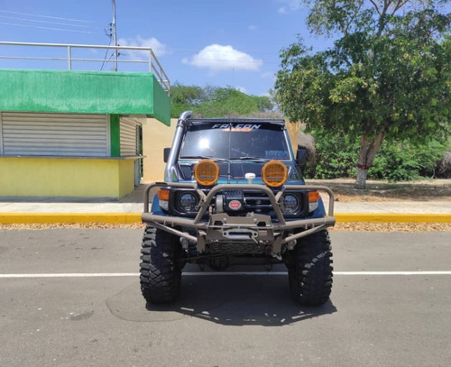 Toyota Macho Land Cruiser