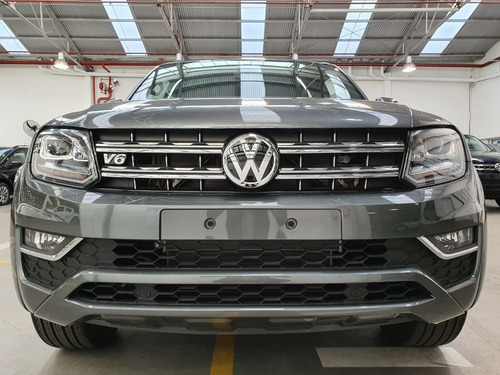 Imagen 17 de 25 de Volkswagen Amarok V6 Highline 0km 258cv My23 Dcolores