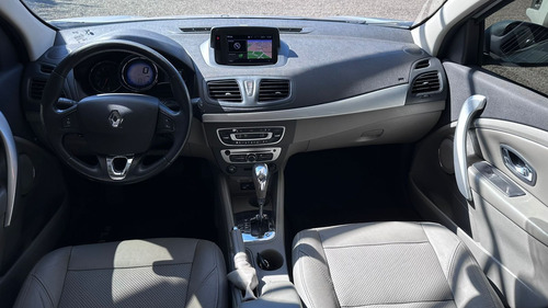 Renault Fluence 2.0 Privilège X-tronic Hi-flex 4p