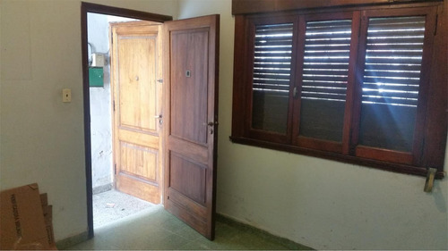 Imagen 1 de 7 de Departamento Tipo Casa Tres Ambientes