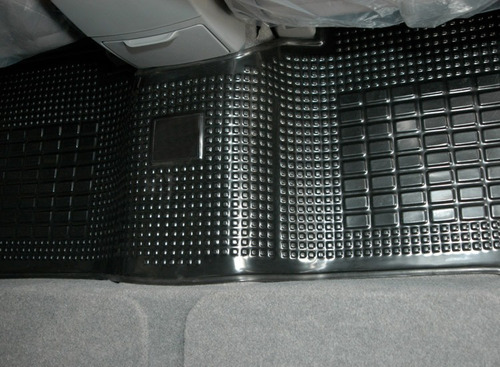 Imagen 2 de 7 de Alfombra Fiat Fiorino 96 Vapren 2 Piezas