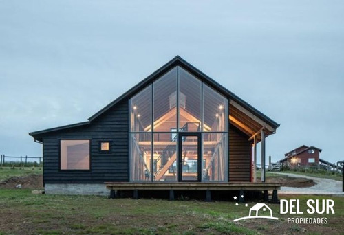 Casa Con Gran Diseño De Contrucción