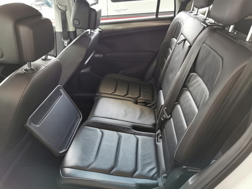 Imagen 10 de 15 de Tiguan Comfortline Plus Impecable 2018