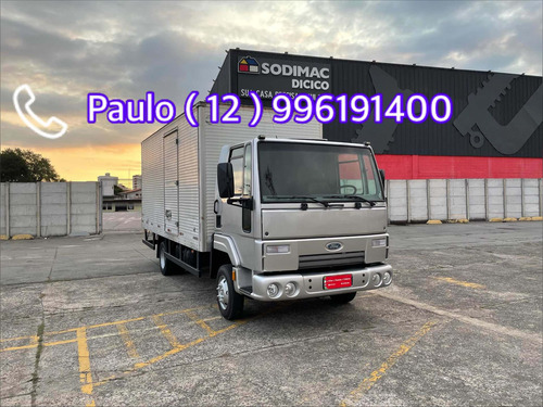 Imagem 1 de 15 de Caminhão Ford Cargo 712 Baú 2012