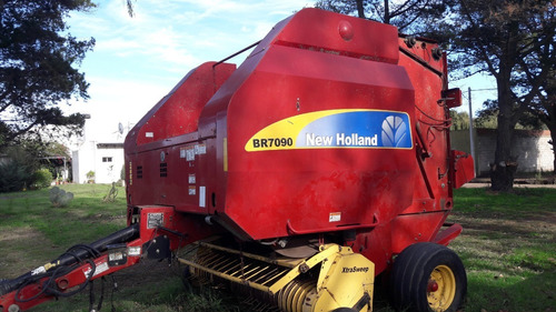 Imagen 2 de 4 de Rotoenfardadora New Holland, Br7090