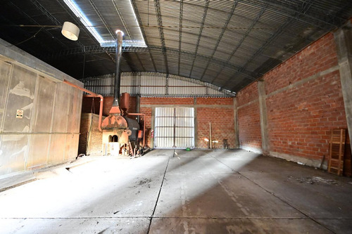 Naves Industriales