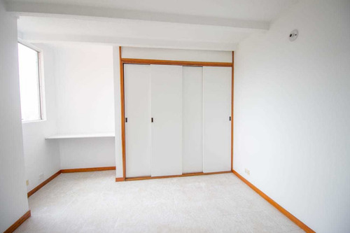 Vendo Apartamento Fuente Azul Pilarica Piso Alto