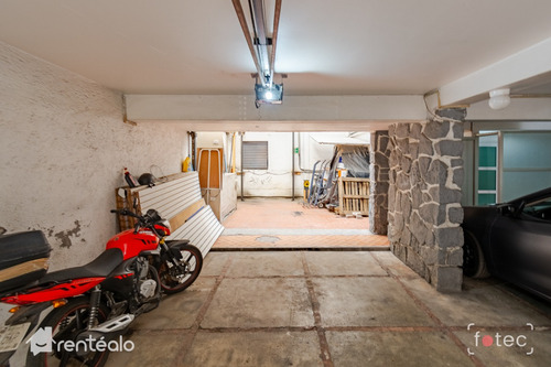 Amplia Bodega Con Montacargas Y Oficinas En Venta , Churubusco, Cdmx