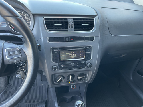 Volkswagen Suran 1.6 Highline 101cv