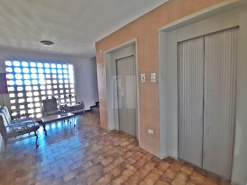 Imagen 3 de 15 de Apartamento En Residencias Centinela Puerto La Cruz