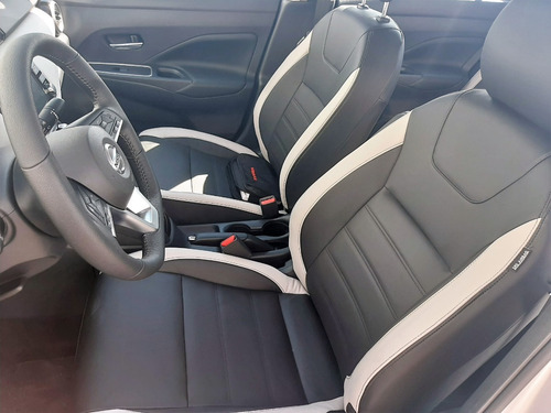 Nissan Versa Platinum Cvt