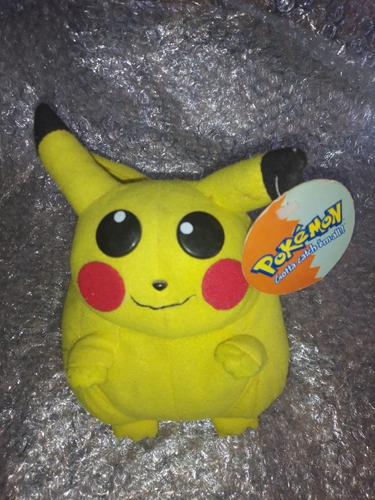 Muñeco De Peluche Pikachu Pokemón 