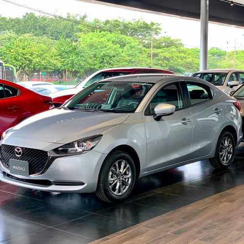 Imagen 1 de 14 de Mazda 2 Sedan Touring At Plata
