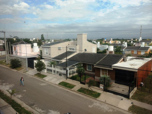 Imagen 7 de 17 de Vendo Dúplex De 2 Dormitorios Con Cochera En Barrio Smata Con Plan De Pago